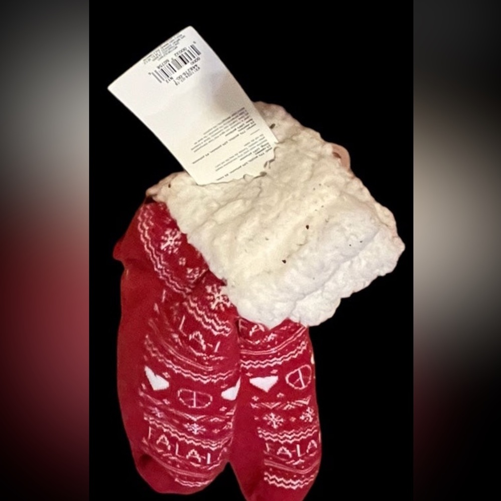 - NWT - Sherpa plush slipped socks